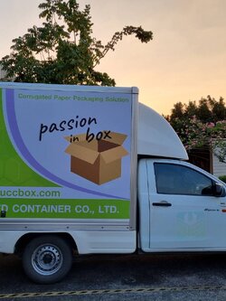 งานติดตั้งติดสติ๊กเกอร์รถกระบะตู้ทึบ