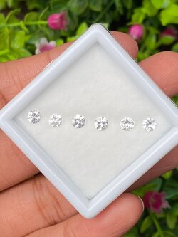 พลอย เพทาย Natural Zircon 2.09 กะรัต (Cts.) 6 เม็ด (Pcs.) พลอยแท้ อัญมณีมงคลประจําวันเกิด เครื่องประดับพลอย