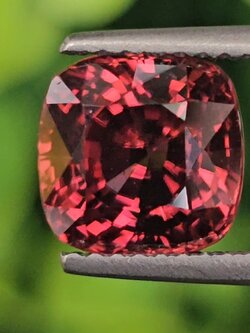 พลอย เพทาย Natural Zircon 4.55 Cts.พร้อมใบเซอร์ พลอยแท้ อัญมณีมงคลประจําวันเกิด เครื่องประดับพลอย