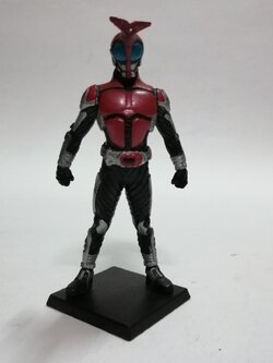 กาชาปอง ไรเดอร์คาบูโตะ ยืนฐาน งานเก่าสภาพดี ชิ้นส่วนครบ