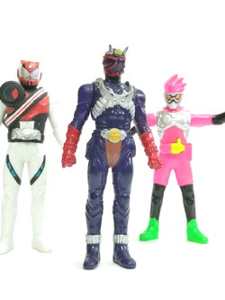 กรุณาเลือกแบบ,ซอฟ ไรเดอร์ ขนาด4.5 นิ้ว สภาพดี ไรเดอร์ฮิบิกิ, ไรเดอร์ไดร๊ฟ และไรเดอร์เอ๊กซ์เซด งาน พรีเมี่ยม แมคโดนัลด์