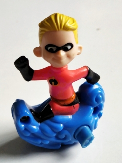 ของสะสมแมคโดนัลด์ จากภาพยนต์การ์ตูนเรื่อง ดิ อินเคร็ดดิเบิ้ล The Incredible , แดช Dash ** อุปกรณ์ไม่ครบ ขาดวงล้อ