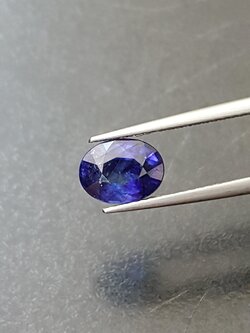 พลอย ไพลิน Blue Sapphire 1.855 กะรัต (Cts.) พลอยแท้ อัญมณีมงคลประจําวันเกิด เครื่องประดับพลอย