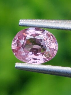 พลอย ชมพู ส้ม Pink Orange Sapphire 0.60 กะรัต (Cts.) ดิบ พลอยแท้ อัญมณีมงคลประจําวันเกิด เครื่องประดับพลอย