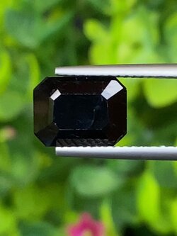 พลอย ดำ แบลค แซฟไฟร์ Black Sapphire 4.42 กะรัต (Cts.) พลอยแท้ อัญมณีมงคลประจําวันเกิด เครื่องประดับพลอย