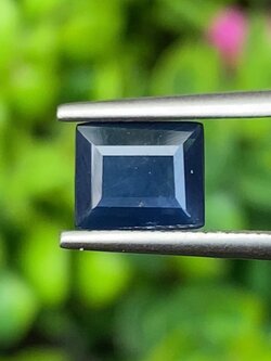 พลอย ไพลิน blue sapphire 1.30 กะรัต (Cts.) พลอยแท้ อัญมณีมงคลประจําวันเกิด เครื่องประดับพลอย