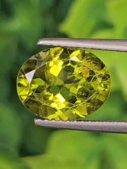 พลอย เพอริดอต Peridot 3.48 กะรัต (Cts.) พลอยแท้ อัญมณีมงคลประจําวันเกิด เครื่องประดับพลอย