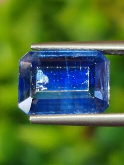 พลอย ไคยาไนต์ Kyanite 4.65 กะรัต (Cts.) พลอยแท้ อัญมณีมงคลประจําวันเกิด เครื่องประดับพลอย