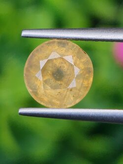 พลอย บุษราคัม Yellow Sapphire 2.90 กะรัต (Cts.) พลอยแท้ อัญมณีมงคลประจําวันเกิด เครื่องประดับพลอย