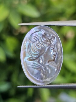 เปลือกหอยมุก แกะสลัก Pearl Shell Carved 3.80 กะรัต (Cts.)