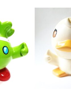 ตุ๊กตาฟิกเกอร์ผัก และเป็ด เป็นกล่องใส่ทิชชู่ ร้านสุกี้MK สภาพดี