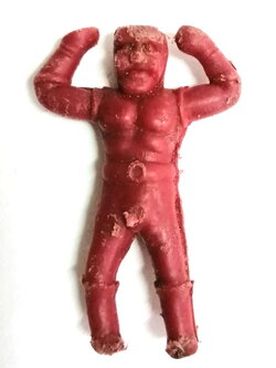 ตุ๊กตาแอ๊นท์แถมขนมถุงถั่ว กาโม่ มนุษย์กายสิทธิ์ ตุ๊กตุ่นแอนท์งานเก่า ราวปี 2511-14 สภาพเดิมๆ,มีส่วน **ชำรุดไม่ครบสมบูรณ์ (อาจจะถูกฝนกับพื้น)ใช้ให้หนึบและตกใกล้เส้นมากขึ้น ขายตามสภาพ พิจารณาคดีณาก่อนซื้อ