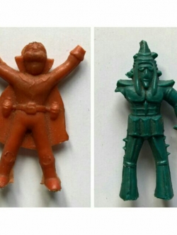 ตุ๊กต่น 2นิ้ว ทอยเส้น Ants ชำรุดตามภาพ 2 ตัว:โกเรนเจอร์ และ ไรดีน (ไรดิ้ง)