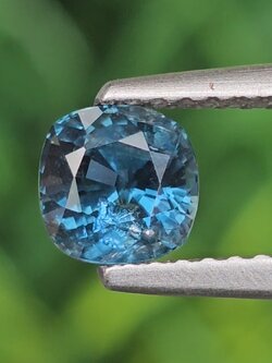 พลอย ไพลิน blue sapphire 1.06 กะรัต (Cts.) พลอยแท้ อัญมณีมงคลประจําวันเกิด เครื่องประดับพลอย