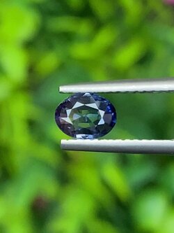 พลอย ไพลิน blue sapphire 0.50 กะรัต cts. พลอยแท้ อัญมณีมงคลประจําวันเกิด เครื่องประดับพลอย