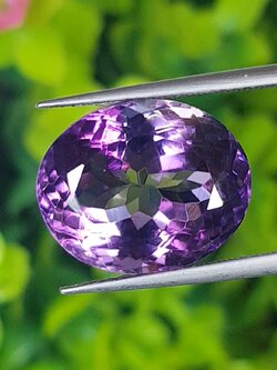 พลอย อเมทิส Amethyst 11.36 กะรัต (Cts.) พลอยแท้ อัญมณีมงคลประจําวันเกิด เครื่องประดับพลอย