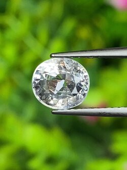 พลอย ขาว ไวท์ แซฟไฟร์ White Sapphire 2.08 กะรัต (Cts.) พลอยแท้ อัญมณีมงคลประจําวันเกิด เครื่องประดับพลอย