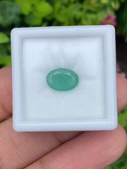 พลอย มรกต Natural Emerald แซมเบีย 1.53 กะรัต (Cts.) พลอยแท้ อัญมณีมงคลประจําวันเกิด เครื่องประดับพลอย
