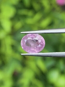 พลอย ชมพู พิ้ง แซฟไฟร์ Pink Sapphire 1.07 กะรัต (Cts.) พลอยแท้ อัญมณีมงคลประจําวันเกิด เครื่องประดับพลอย