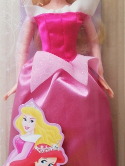 ของสะสมในแพ็ค สภาพแกะกล่อง กล่องเก่ามีตำหนิตามภาพ Disney Princess, Princess Aurora เจ้าหญิงดิสนีย์ เจ้าหญิงออโรร่า จากเรื่อง เจ้าหญิงนิทรา Sleeping Beauty ลิขสิทธิ์ Simba Toys