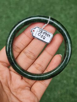 JB0703-028 หยก พม่า แท้ Jade กำไลหยก (Jadeite bracelet) พม่า (Myanmar) 60.2 มม.