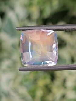 พลอย มูนสโตน เรนโบว์ Rainbow Moonstone 5.64 กะรัต (cts.) พลอยแท้ อัญมณีมงคลประจําวันเกิด เครื่องประดับพลอย