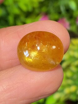 พลอย บุษราคัม yellow sapphire 10.10 กะรัต (Cts.) พลอยแท้ อัญมณีมงคลประจําวันเกิด เครื่องประดับพลอย