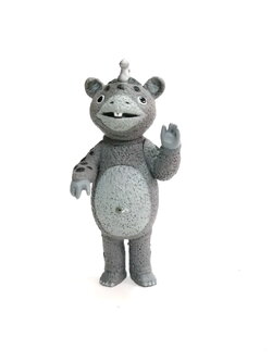 ซอฟ ขนาด3นิ้ว ไคจู บุสก้า (บุสก้าจอมอภินิหาร)รุ่นบุสก้าโบกมือ สีเทา ขนาดตามรูป สภาพดี