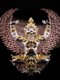 พญาครุฑทศยันต์มหาราช รุ่น รวยเหลือล้นมหาเศรษฐีอุดมทรัพย์