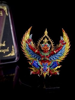 พญาครุฑประสิทธิ์เศรษฐี (พิมพ์ใหญ่ 4 cm) เนื้อสัมฤทธิ์ชุบ 2 กษัตริย์ ลงยาชาวดี