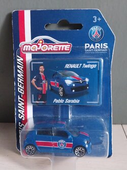**แพ็คมีรอยบ้างตามภาพ , มีหลายภาพ รถเหล็กมาจอเร็ต Paris Saint- German รถ Renault Twinklo ,Plabo Sarabia หมายเลข 16 บนหลังคารถ