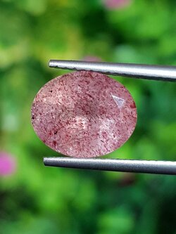 พลอย สตอเบอรี่ ควอตซ์ Strawberry Quartz 3.60 กะรัต (Cts.) พลอยแท้ อัญมณีมงคลประจําวันเกิด เครื่องประดับพลอย