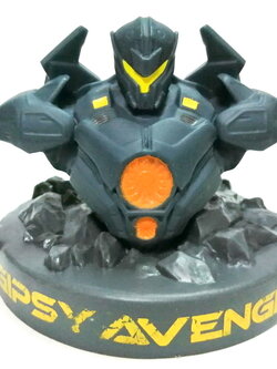 ท็อปเปอร์ แก้วน้ำ EGV มีตำหนิตามภาพ จากภาพยนตร์เรื่อง THE PACIFIC RIM 2 บัซครึ่งตัว หุ่น Gipsy avenger ฐานถลอกเล็กน้อย งานเก่าเก็บ