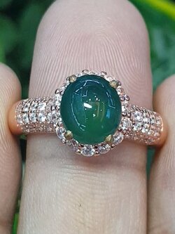 หยก พม่า แท้ Jade แหวนหยก (jadeite) 2.24 กะรัต (Cts.) ดิบ(Size) 58 ไม่ผ่านการปรับปรุง (Type A) พม่า (Myanmar)