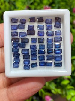พลอย ไพลิน blue sapphire 15.24 กะรัต (Cts.) 50 เม็ด (pcs.) พลอยแท้ อัญมณีมงคลประจําวันเกิด เครื่องประดับพลอย