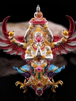 พญาครุฑ รุ่น ราชันย์มหาเศรษฐี