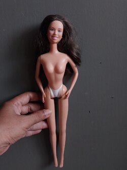 มีหลายภาพ ตุ๊กตาบาร์บี้หน้านักแสดง งานเก่าของดิสนีย์ สภาพดี