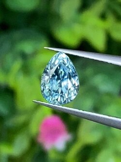 พลอย เพทาย (Zircon) 2.52 กะรัต (Cts.) พลอยแท้ อัญมณีมงคลประจําวันเกิด เครื่องประดับพลอย