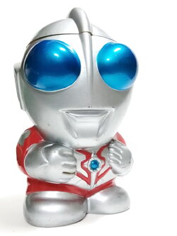 กระปุกออมสินอุลตร้าแมนมิลเลนเนียม 10นิ้ว Ultraman Millenium ,ApexT ไชโยโปรดักซ์ ของเอเพ๊กซ์ทอยส์ขนาดตามรูป มีสลาก(ขาดบางส่วน) และตัวปั๊มข้างใต้ หายาก
