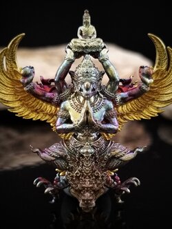 พญาครุฑ รุ่น ราชันย์มหาเศรษฐี