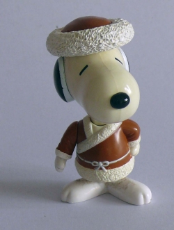 ของสะสมงานเก่าจากแมคโดนัลด์ สนูปปี้ซีรี่ย์ ใส่ชุดประจำชาติต่างๅ