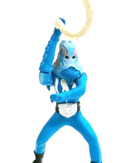 กาชาปอง HG SERIES ชุดสัตว์ประหลาดจากเรื่องคาเมนไรเดอร์1Masked Rider 1 หรือ ไอ้มดแดงอาละวาด ตัวนี้คือ คุราเกะดาวน์(มนุษย์แมงกระพรุนพิษ) จากภาพยนตร์ ตอนที่ 25ขนาดสูงราว 10 ซม.