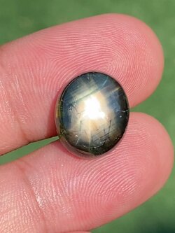 พลอย แบล็ค สตาร์ แซฟไฟร์ Black Star Sapphire 16.86 กะรัต (Cts.) ดิบ Unheated พลอยแท้ อัญมณีมงคลประจําวันเกิด เครื่องประดับพลอย