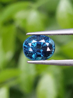 พลอย ไพลิน blue sapphire 1.11 กะรัต(Cts) ดิบ (Unheated ) VVS พลอยแท้ อัญมณีมงคลประจําวันเกิด เครื่องประดับพลอย