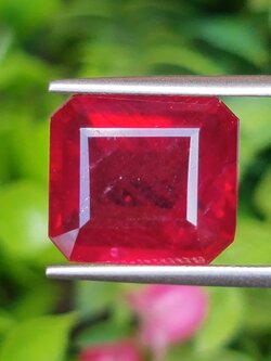 พลอย ทับทิม Ruby sapphire 10.99 กะรัต (Cts.) พลอยแท้ อัญมณีมงคลประจําวันเกิด เครื่องประดับพลอย