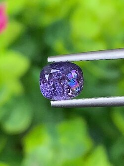 พลอย เพอเพิล แซฟไฟร์ สีม่วง Purple Sapphire ดิบ Unheated 1.15 กะรัต (Cts.) พลอยแท้ อัญมณีมงคลประจําวันเกิด เครื่องประดับพลอย