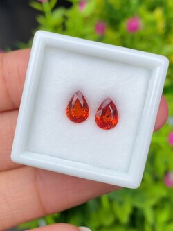 พลอย คู่ ออเรนจ์ แซฟไฟร์ Orange Sapphire 2 เม็ด 1.92 กะรัต (Cts.) พลอยแท้ อัญมณีมงคลประจําวันเกิด เครื่องประดับพลอย