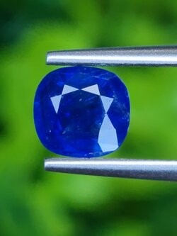 พลอย ไพลิน blue sapphire 1.42 กะรัต (Cts.) พลอยแท้ อัญมณีมงคลประจําวันเกิด เครื่องประดับพลอย