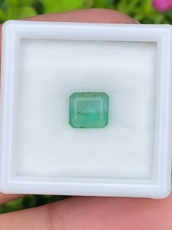 พลอย มรกต Natural Emerald แซมเบีย 1.16 กะรัต (Cts.) พลอยแท้ อัญมณีมงคลประจําวันเกิด เครื่องประดับพลอย