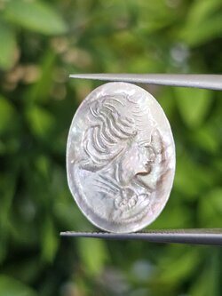 เปลือกหอยมุก แกะสลัก Pearl Shell Carved 4.89 กะรัต (Cts.)